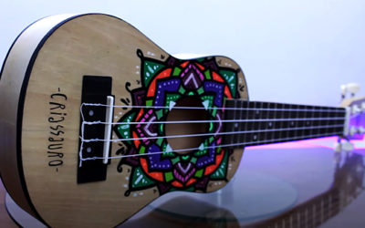 CRIEI MEU PRÓPRIO UKULELE ! | Criassauro DIY (Banggood)